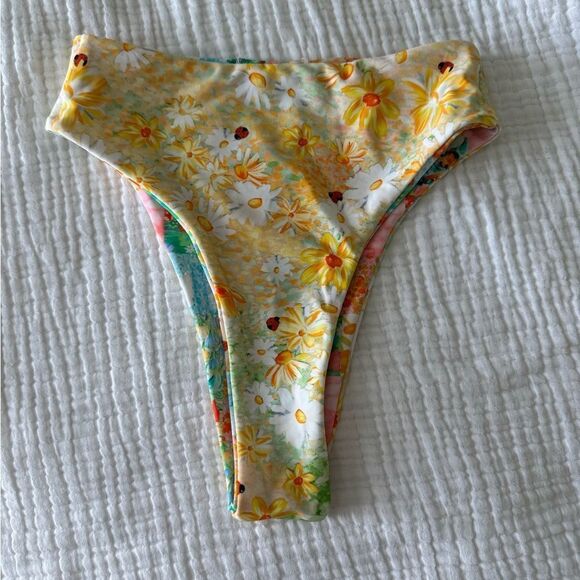 Ashley High Waist Reversible Bottoms- Love Bug NWOT - Picture 4 of 7